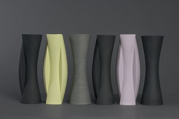 Lea Georg, Switzerland, Sextet B_Y_G_V (Recognition Award UNICUM 2015), 2014, porcelain, glaze