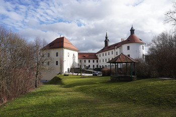 Javno pismo v podporo slovenskim umetnikom in umetnicam