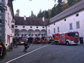 Vaja evakuacije ljudi in reševanja vrednejših predmetov